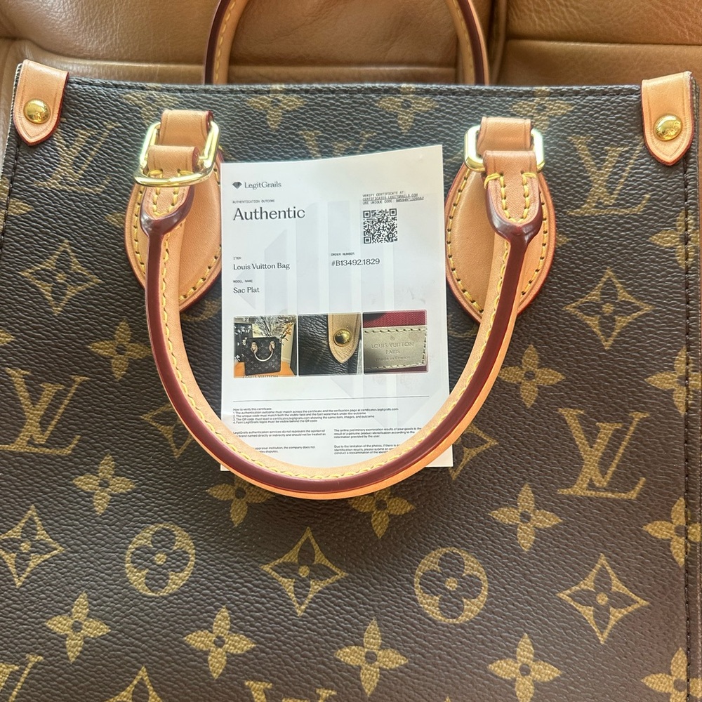 Louis Vuitton Sac Plat Crossbody